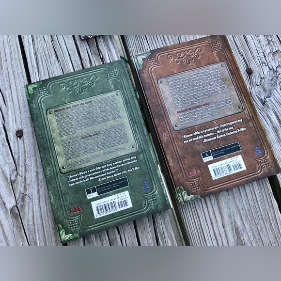 Young Adult Graphic Novels SPERA & BERONA’S WAR 1 & 2 Hardback Books Lot Set - Picture 6 of 9